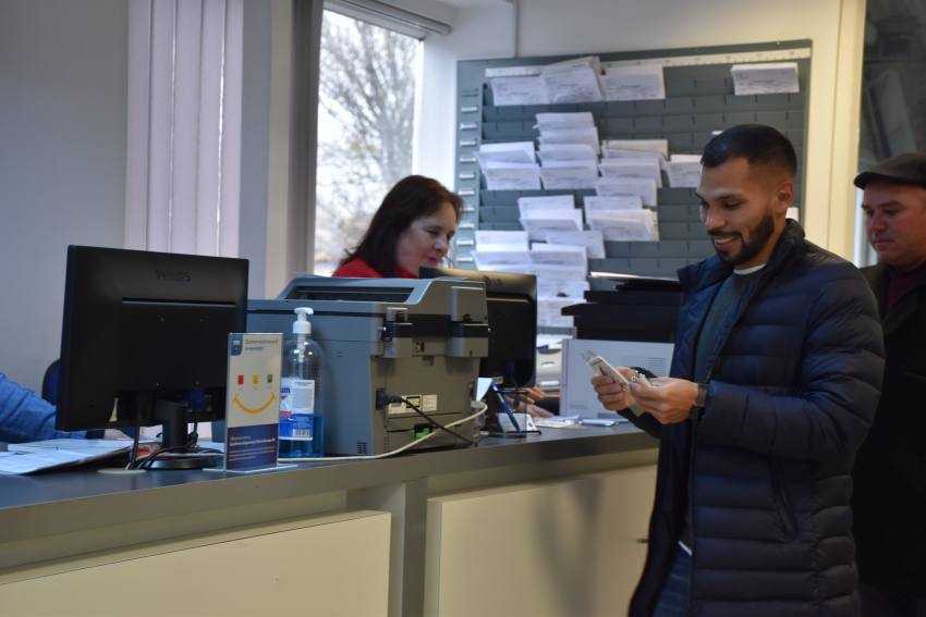 VIZITA DAPEROM 84 - Noile modele Dacia testate de fotbaliștii FC Argeș, în showroom-ul Daperom