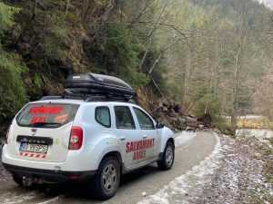 (VIDEO) Alertă pe Moldoveanu! Victimă prabușită, salvatori blocați! 1  salvatori -salvamont