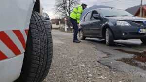 Atenție la circulație în condiții de iarnă! Dotarea mașinilor cu anvelope de iarnă este obligatorie! 1 circulație