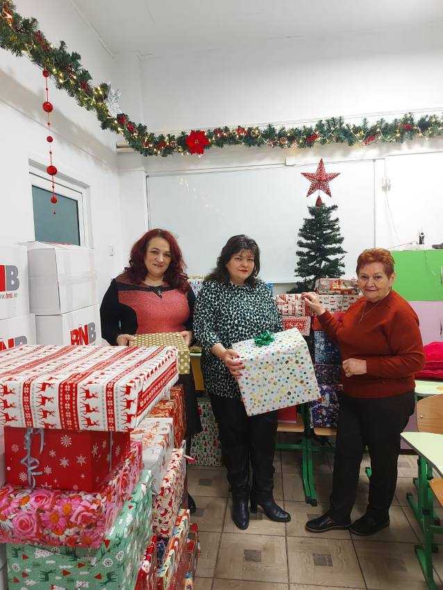 "Magia Crăciunului" a cuprins Școala Gimnazială Traian 4 traian