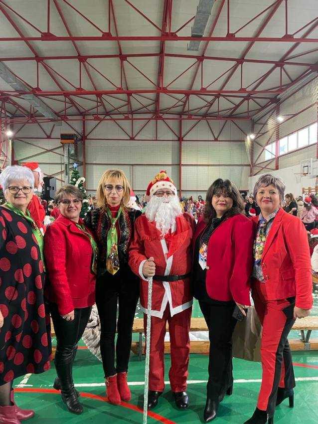 "Magia Crăciunului" a cuprins Școala Gimnazială Traian 15 traian3 - "Magia Crăciunului" a cuprins Școala Gimnazială Traian