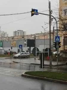 Pitești - Nou semafor cu buton pe strada Exercițiu 1 semafor nou