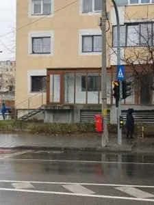 Pitești - Nou semafor cu buton pe strada Exercițiu 2 semafor nou