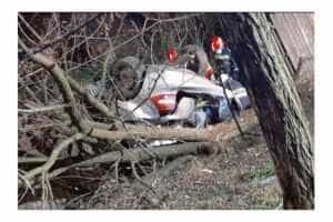 Accident pe DN7! Șoferul preluat de un echipaj medical 1 Untitled Project 7 - Accident pe DN7! Șoferul preluat de un echipaj medical