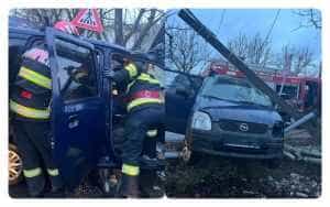 Accident grav în Argeș! O șoferiță a rămas încarcerată 1 accident maracineni - Accident grav în Argeș! O șoferiță a rămas încarcerată