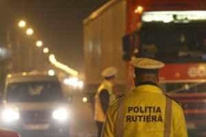 sofer tir beat - Șofer de TIR amendat cu peste 5.000 de lei! Oprit pentru viteză, depistat cu mai multe nereguli