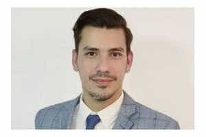 Dragoș Predescu, director Cancelaria Prefectului: Politica nu se învață de pe margine, ci din interior și este esențial ce modele îți alegi 1 Dragoș Predescu