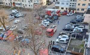 incendiu apartament pompieri - (VIDEO) Incendiu într-un apartament din Pitești!