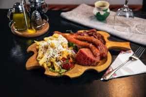 Casa Argeseana mancare3 - Casa Argeșeană – 17 ani de savoare și gust tradițional!