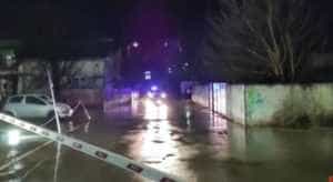 politie noapte - Cuplu prins la furat! Bărbatul a lovit un angajat al unui magazin