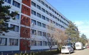 Un bărbat riscă 5 ani de închisoare! S-a dus la spital să se interneze, beat și cu un pistol într-o pungă 2 pistol barbat tulcea