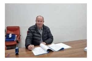 ALBEȘTII DE ARGEȘ. Două contracte noi prin PNRR semnate de primarul Gabriel Popa 1 Primar Albeștii de Argeș