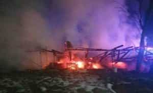 incendiu cabana arges e1675750079746 - Argeș: Incendiu devastator la o cabană! A fost complet înghițită de flăcări!