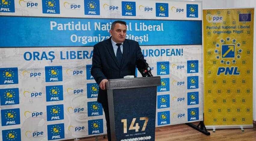 Liviu Nicolae la PNL Arges conferinta Sursă foto: PNL Arges