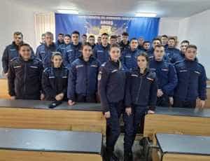 28 de viitori ofițeri jandarmi, în practică la Jandarmeria Argeș 11 viitori jandarmi