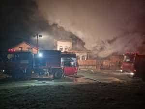 (VIDEO) Case cuprinse de flăcări într-o localitate din Argeș 1 incendiu bughea 2 - (VIDEO) Case cuprinse de flăcări într-o localitate din Argeș