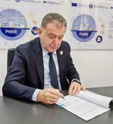 cristia  gentea semnare contract