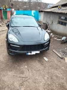 masina - Proxenetism în Argeș! Printre victime era și o minoră!