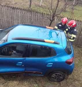 Accident în Argeș! Un șofer a intrat cu mașina într-un cap de pod! 1 WhatsApp Image 2023 02 26 at 09.07.02 - Accident în Argeș! Un șofer a intrat cu mașina într-un cap de pod!