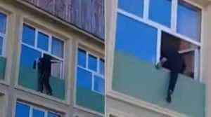 Un elev cu nevoi speciale ar fi fost obligat să iasă pe geamul de la etajul doi al școlii la care învață! 1 elev - Un elev cu nevoi speciale ar fi fost obligat să iasă pe geamul de la etajul doi al școlii la care învață!