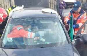 Accident rutier cu victimă pe DN7! O mașină s-a răsturnat în afara părții carosabile! 1 accident e1678103234465 - Accident rutier cu victimă pe DN7! O mașină s-a răsturnat în afara părții carosabile!