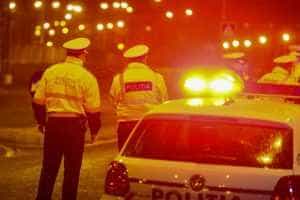 politia rutiera agent filtru - Cursă nebună pe străzile din Pitești: A fugit de polițiști, iar apoi și-a abandonat mașina