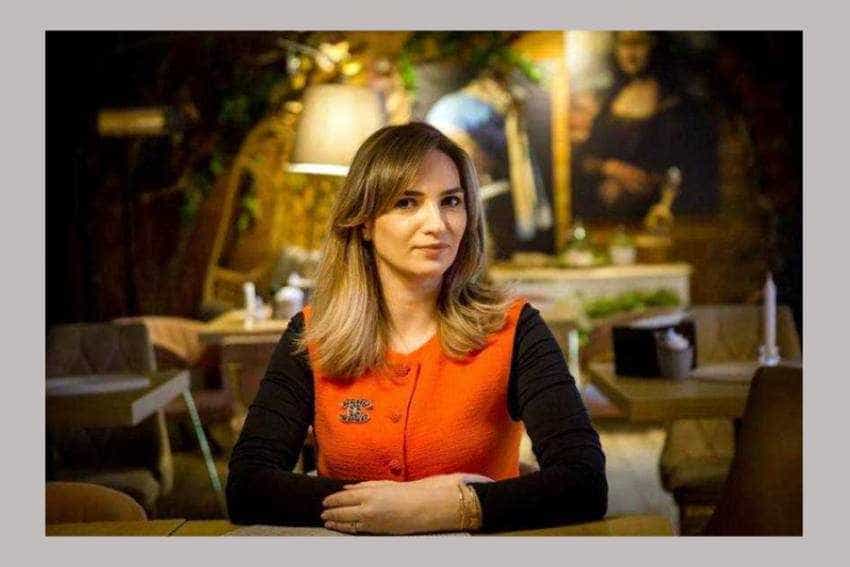 Ruxandra Stoica Ruxandra Stoica