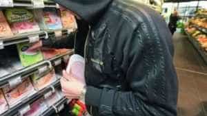 furt - Piteștean de 63 de ani - reținut după ce a furat parfumuri și bagajele unui client din două magazine!