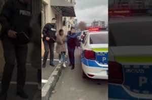 Argeșean jefuit de o prostituată din București! Tânăra i-a furat 10.000 de euro 1 tanara retinuta - Argeșean jefuit de o prostituată din București! Tânăra i-a furat 10.000 de euro