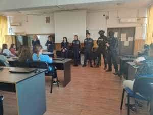 politie - (VIDEO) De ce să alegi meseria de polițist ?