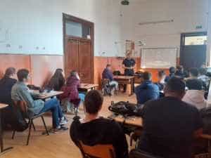 Jandarmii argeșeni i-au vizitat pe elevii din județul Argeș! 2 ijj argess - Jandarmii argeșeni i-au vizitat pe elevii din județul Argeș!