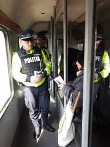 WhatsApp Image 2023 03 25 at 16.09.39 1 - Activități preventive desfășurate de polițiștii S.J.P.T. Argeș