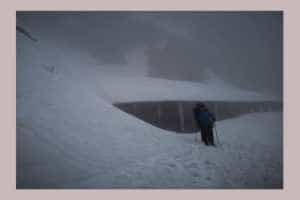 Turist speriat - ajutat de salvatorii montani de la Cota 2000 Transfăgărășan 1 salvamont arges turist