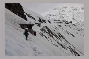 Turist speriat - ajutat de salvatorii montani de la Cota 2000 Transfăgărășan 9 Untitled Project 26 - Turist speriat - ajutat de salvatorii montani de la Cota 2000 Transfăgărășan
