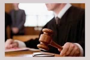 Untitled Project 5 - Piteștean de 31 de ani trimis în judecată pentru înșelăciune! Și-a păcălit fosta iubită