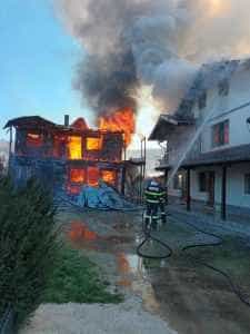 incendiu casa arges