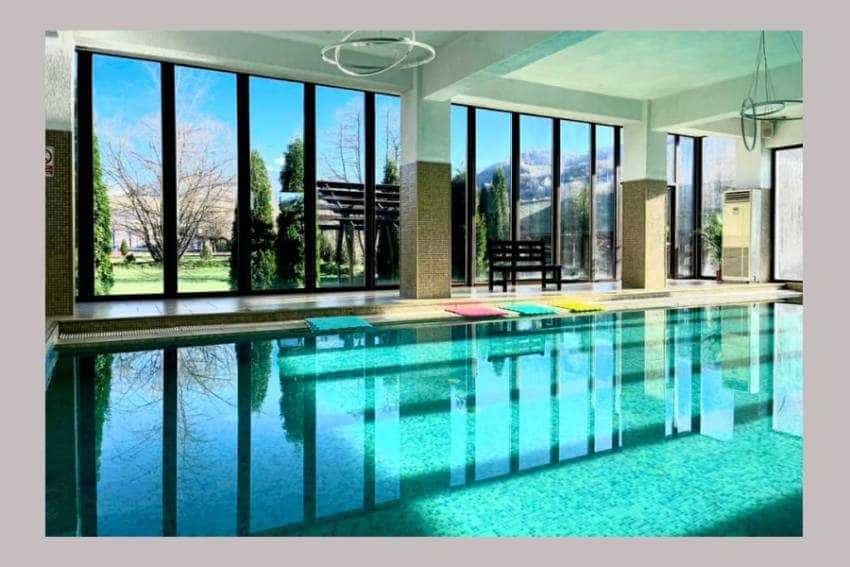 Vremea perfectă de piscină! Casa Lăzăroiu vă așteaptă la relaxare! 4 Casa Lăzăroiu