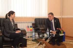 Vizită a reprezentanților Ambasadei Statelor Unite ale Americii, la Primăria Pitești! 13 Sursă foto: Facebook Primăria Pitești