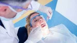 stomatologie 1070x600 1 - Caz revoltător! Un tânăr s-a dat drept medic stomatolog! A fost ajutat de un alt doctor