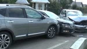 Accident în Pitești! Implicate trei autoturisme 3 accident-3 masini