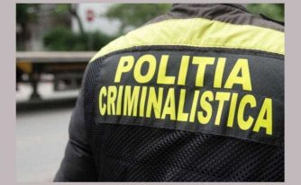 bărbat politia criminalistica