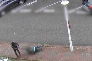 jefuită pe strada de tânăr