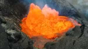 vulcan - Cutremur de 5,8 în estul Rusiei, la scurt timp după erupția vulcanului Şiveluci!