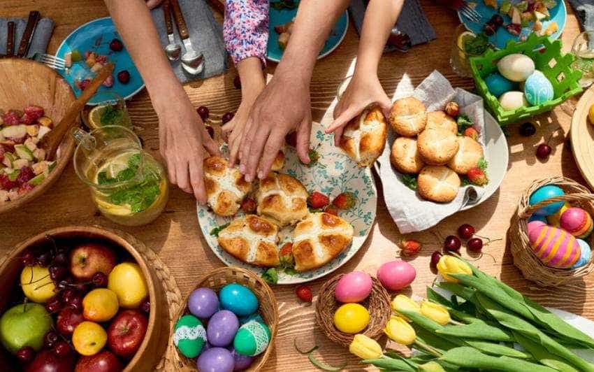 Ce poți face cu mâncarea rămasă de la masa de Paște? 3 idei simple
