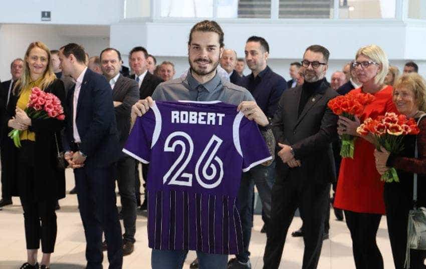 Imagini inedite. Cel mai modern bazin olimpic din România a fost inaugurat astăzi, la Pitești! 7 Bazinul Olimpic 2 - Imagini inedite. Cel mai modern bazin olimpic din România a fost inaugurat astăzi, la Pitești!