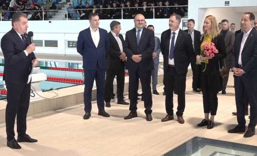 bazin - Imagini inedite. Cel mai modern bazin olimpic din România a fost inaugurat astăzi, la Pitești!