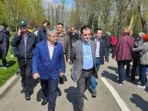 Forta Dreptei Simfonie - La Nucșoara au fost plantați 300 de puieți de brad. Forța Dreptei ajută la repopularea pădurilor