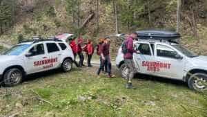 (Video) Intervenție Salvamont Argeș în cazul unui bărbat rănit în masivul Iezer-Păpușa 1 Salvamont