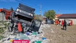 accident - Accident grav între 2 autoturisme și un TIR: Un bărbat și o femeie au murit în urma impactului!