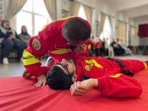 ISU Arges 2 - ISU Argeș alături de elevi! Proiectul „Alternative la violență, tu alegi!" în școli